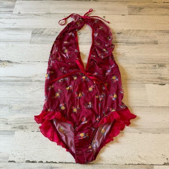Free People Other - NWT Free People We Are HAH Butterfly Printed Bodysuit
Sexy Red Medium
